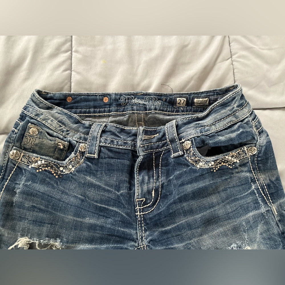 Distressed Like-New Miss Me Boot Cut Jeans